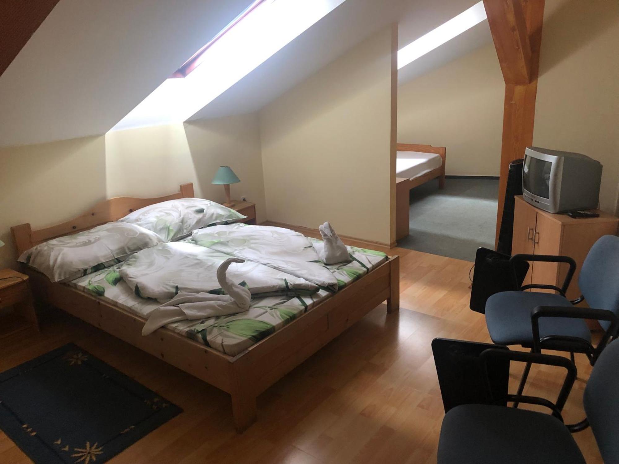 City Hotel Siófok Extérieur photo