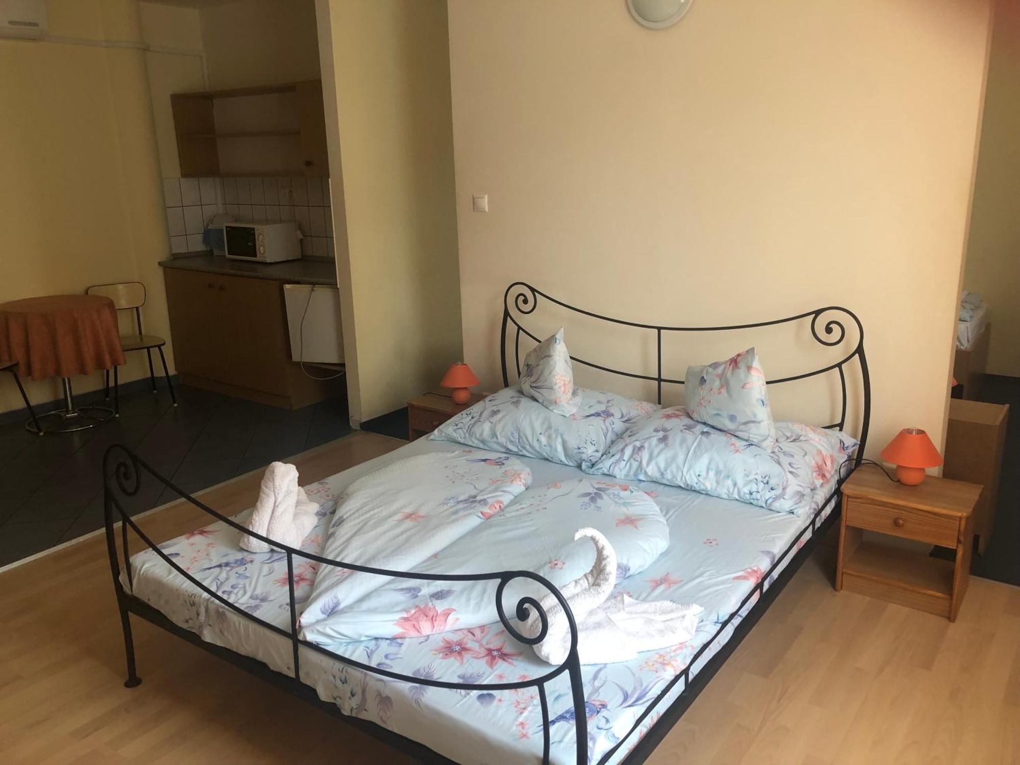 City Hotel Siófok Extérieur photo